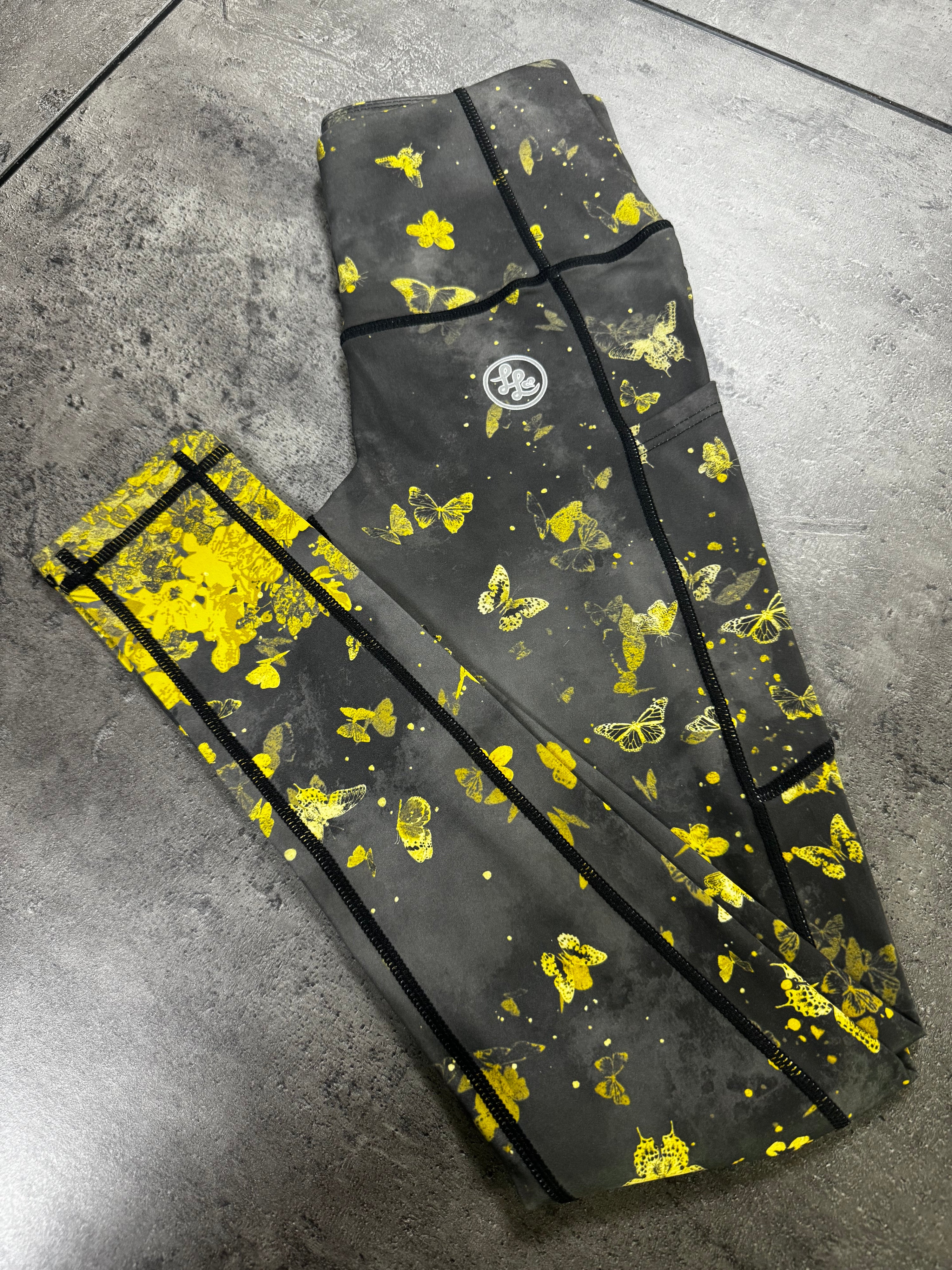 Butterfly Bliss Side Pocket ACTIVE Leggings