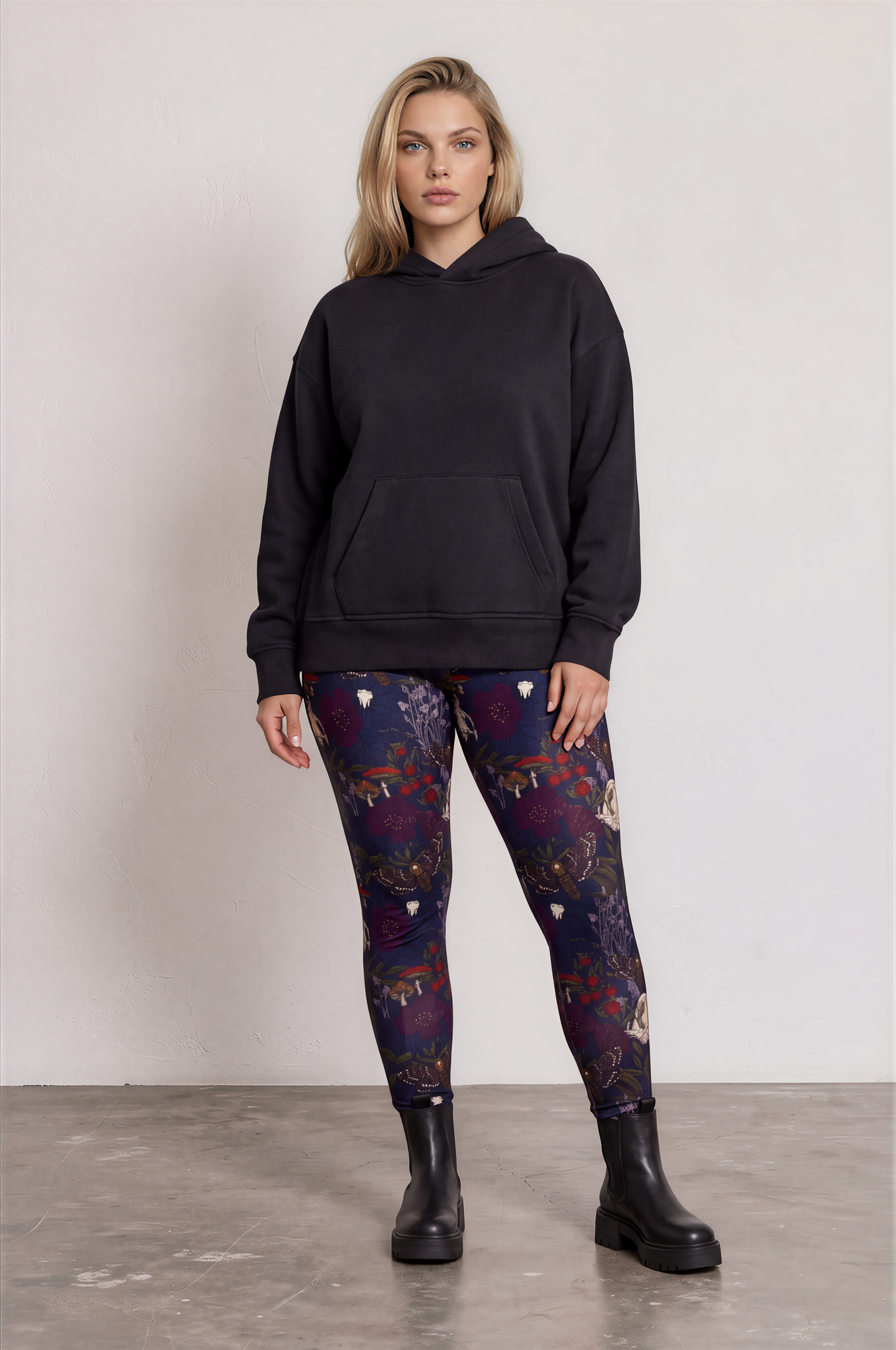 Nocturnal Bloom Casual Leggings
